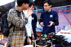 Trung tâm nghiên cứu, tư vấn việc làm và du học tự túc - Đại học Đà Nẵng